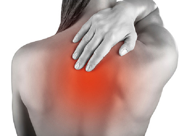 肩甲骨が痛いの原因と解消代替医療